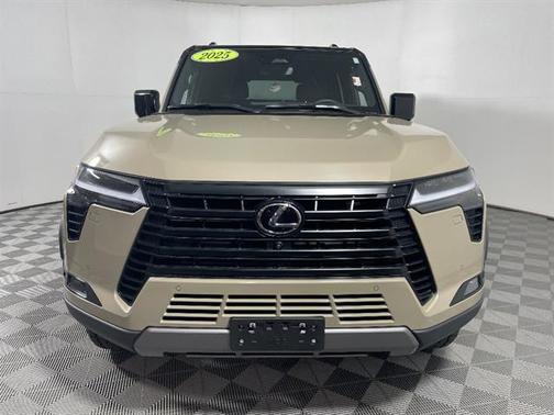 Earth/Black Roof 2025 Lexus GX 550 Overtrail+