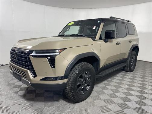 Earth/Black Roof 2025 Lexus GX 550 Overtrail+
