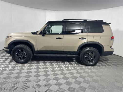 Earth/Black Roof 2025 Lexus GX 550 Overtrail+
