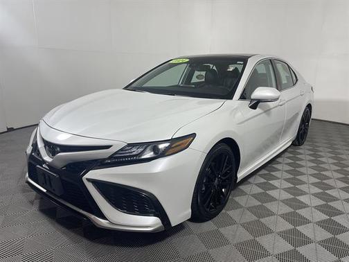 Wind Chill Pearl 2024 Toyota Camry XSE