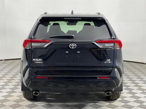 2025 Toyota RAV4 Hybrid SE