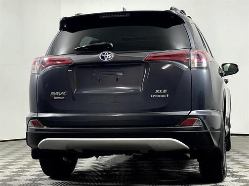2017 Toyota RAV4 Hybrid XLE