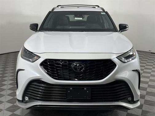 2025 Toyota Highlander XSE