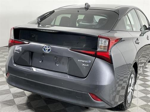 2020 Toyota Prius XLE
