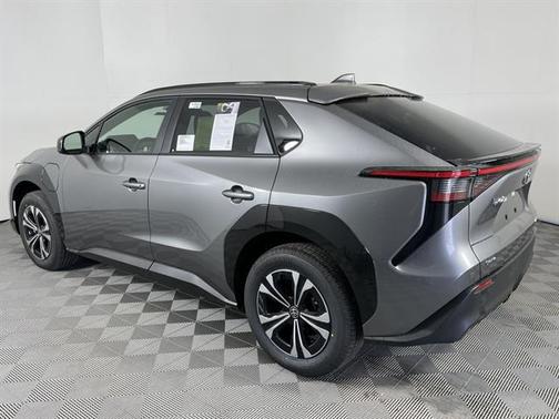 2025 Toyota bZ4X XLE