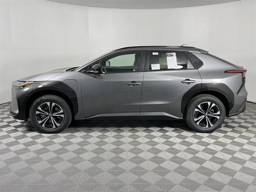 2025 Toyota bZ4X XLE