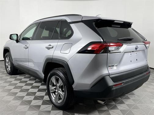 2024 Toyota RAV4 Hybrid SE