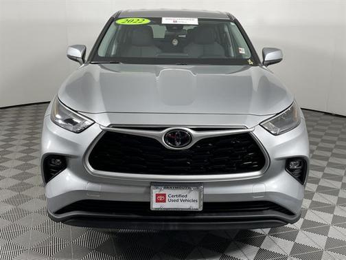 2022 Toyota Highlander LE