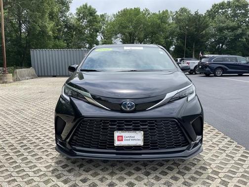 2022 Toyota Sienna XSE 7 Passenger