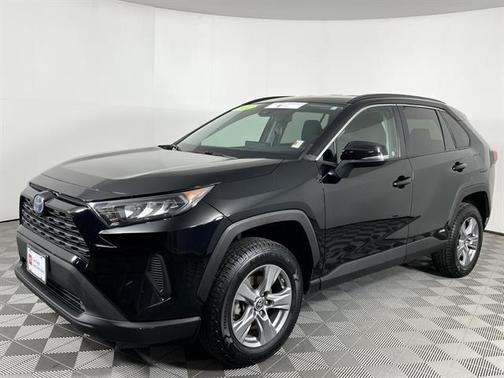 2022 Toyota RAV4 Hybrid LE