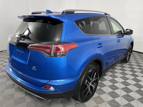 2018 Toyota RAV4 SE