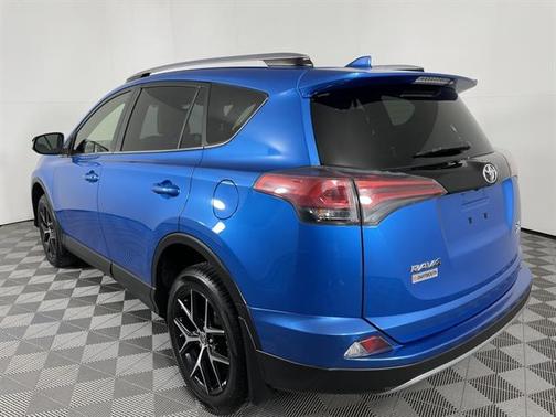 2018 Toyota RAV4 SE