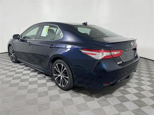 Galactic Aqua Mica 2020 Toyota Camry SE