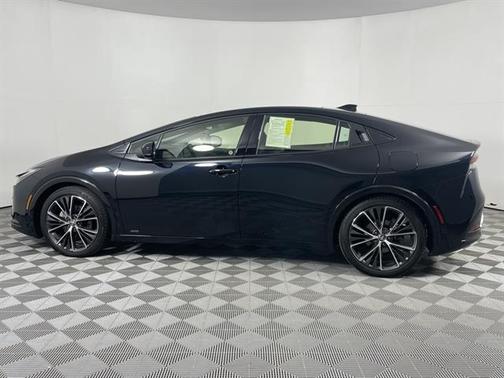 2024 Toyota Prius XLE