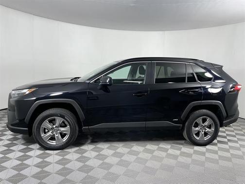 2024 Toyota RAV4 Hybrid SE