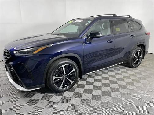 2022 Toyota Highlander XSE