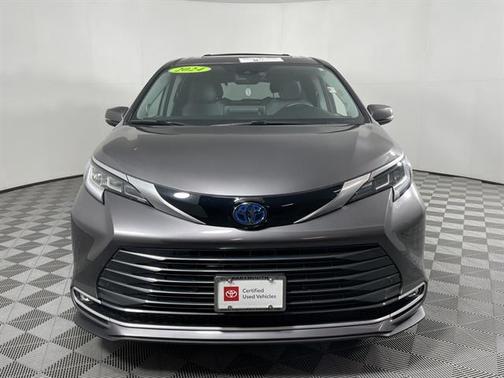 2024 Toyota Sienna Limited