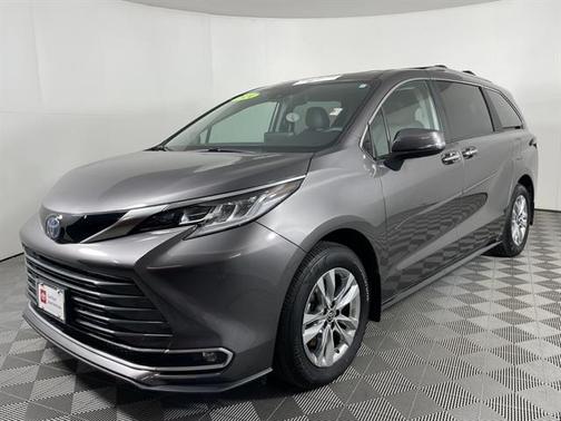 2024 Toyota Sienna Limited