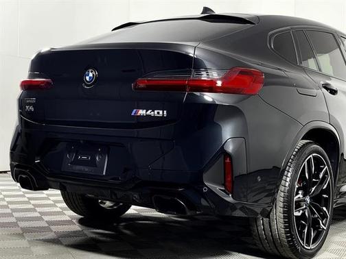 2024 BMW X4 M40i