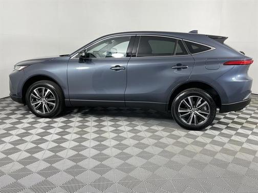2024 Toyota Venza LE