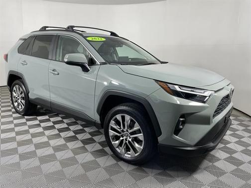 2022 Toyota RAV4 XLE Premium
