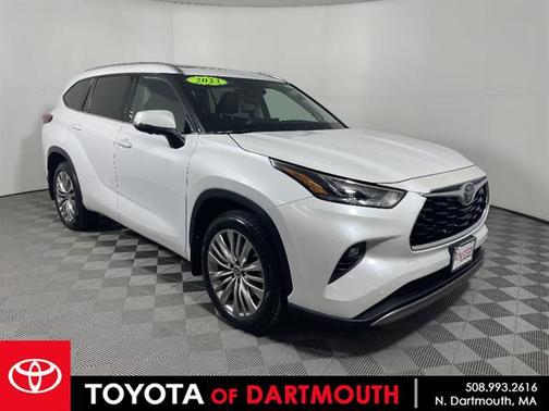 Wind Chill Pearl 2023 Toyota Highlander Platinum