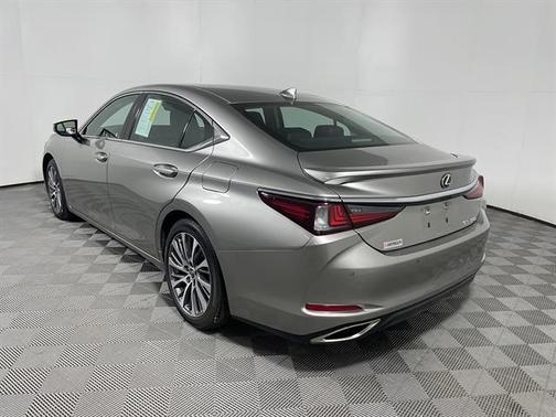 Atomic Silver 2021 Lexus ES 350 Base