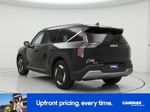 2024 Kia EV9 Wind