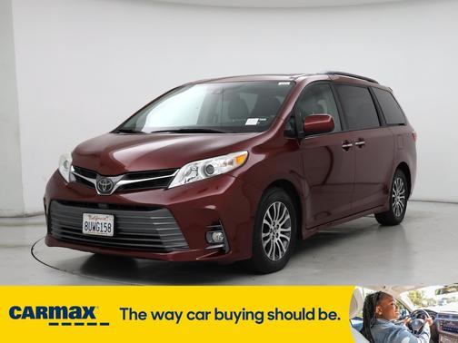 2019 Toyota Sienna XLE