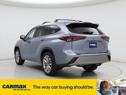 2024 Toyota Highlander Hybrid Platinum