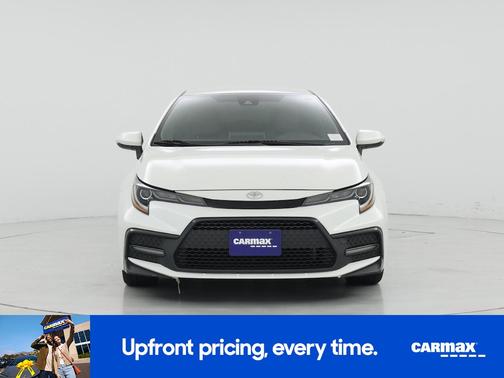 White 2021 Toyota Corolla SE