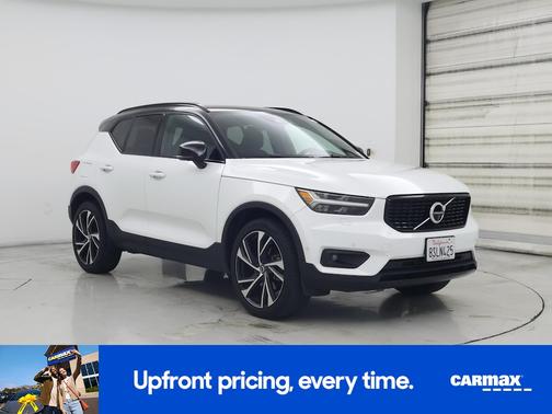 2020 Volvo XC40 T4 R-Design