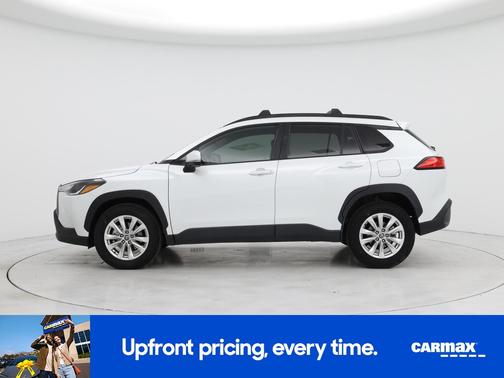 White 2022 Toyota Corolla Cross LE