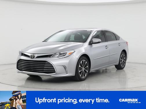 Silver 2017 Toyota Avalon XLE Premium