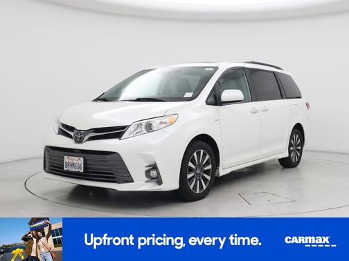 2020 Toyota Sienna XLE