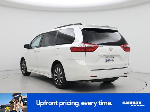 2020 Toyota Sienna XLE