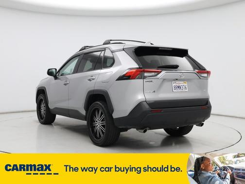 2020 Toyota RAV4 LE