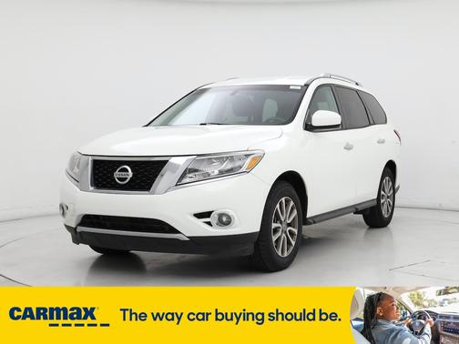 2016 Nissan Pathfinder SV