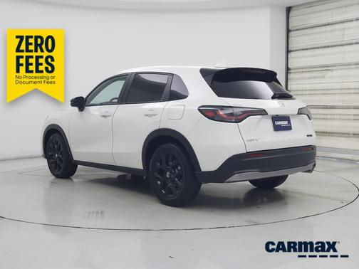 White 2025 Honda HR-V Sport