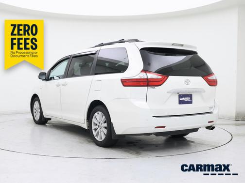 Pearl 2017 Toyota Sienna Limited