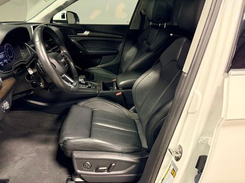 2018 Audi Q5 2.0T Premium Plus