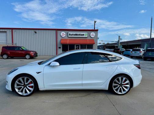2018 Tesla Model 3 Performance