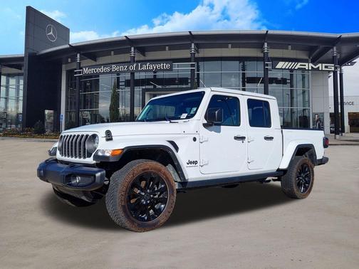 2024 Jeep Gladiator Nighthawk