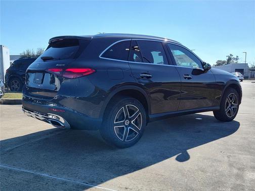 2026 Mercedes-Benz GLC 300 4MATIC