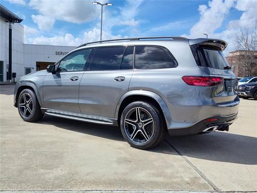 2026 Mercedes-Benz GLS 450 4MATIC