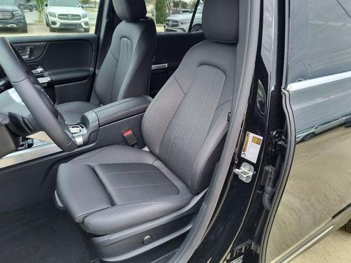 2024 Mercedes-Benz GLB 250 4MATIC