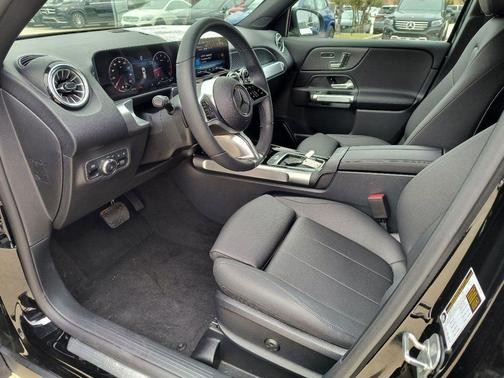 2024 Mercedes-Benz GLB 250 4MATIC