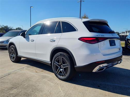 2026 Mercedes-Benz GLC 300 4MATIC