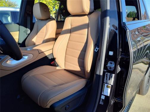 Obsidian Black Metallic 2026 Mercedes-Benz GLE 350 Base