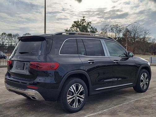 2025 Mercedes-Benz GLB 250 Base